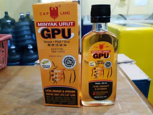 GPU (minyak gosok pijat urut) Cap Lang 60ml 8993176110104