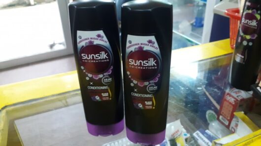 SUNSILK SHAMPO BOTOL BLACK CONDITIONING SMOOTHIES 170ml