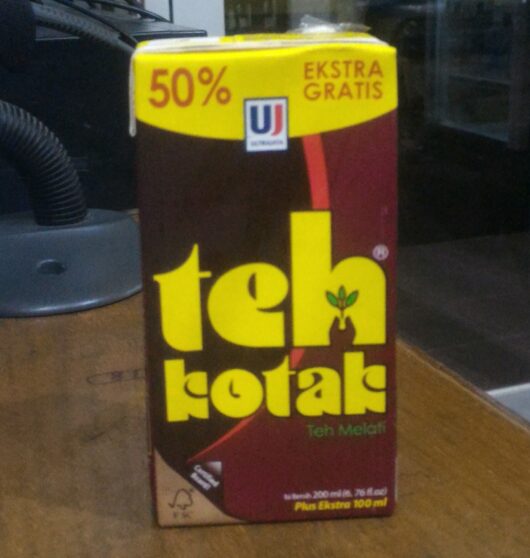 TEH KOTAK 200ML 8998009040023