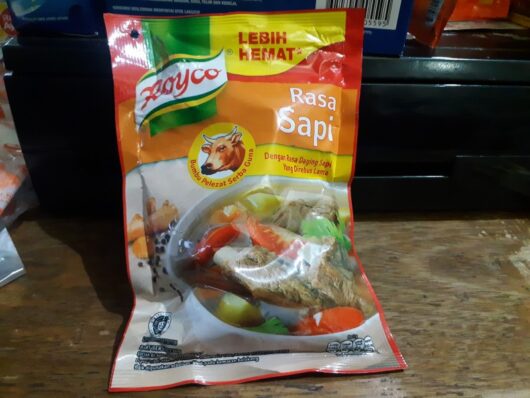 ROYCO PENYEDAP RASA SAPI 230g 8999999516215